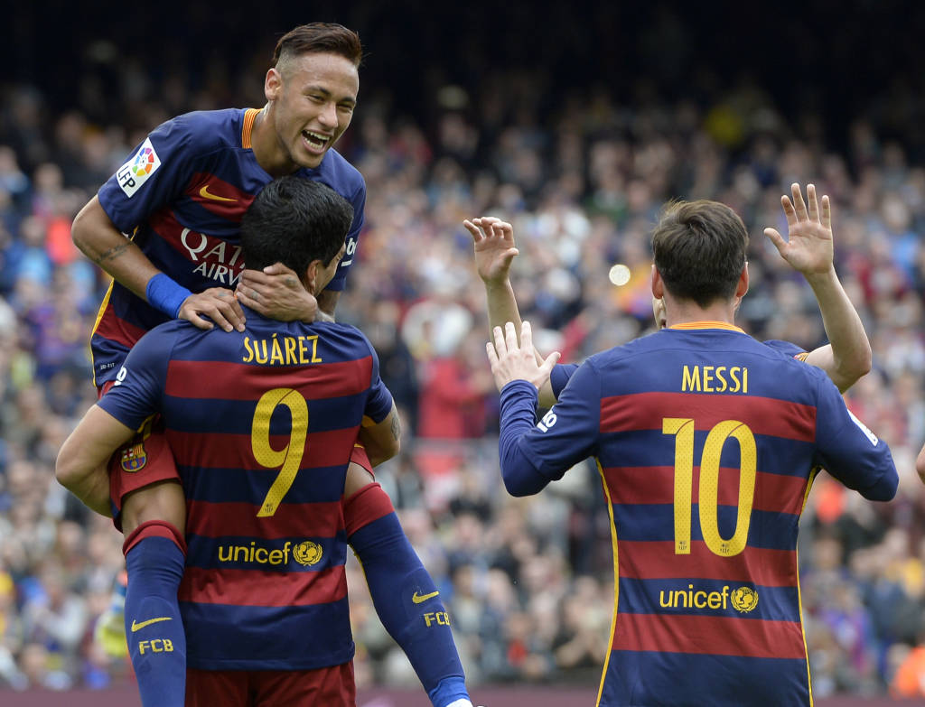 Trio MSN faz parte dos jogadores americanos que foram campeões europeus (Foto: Lluis Gene/AFP)
