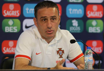 Paulo Bento foi confirmado como novo técnico do Cruzeiro na última quinta (FPF/Divulgação)