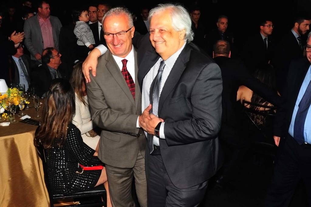 O presidente Modesto Roma Jr garante que Dorival será o técnico do Santos até o fim de seu mandato (Foto: Ivan Storti)