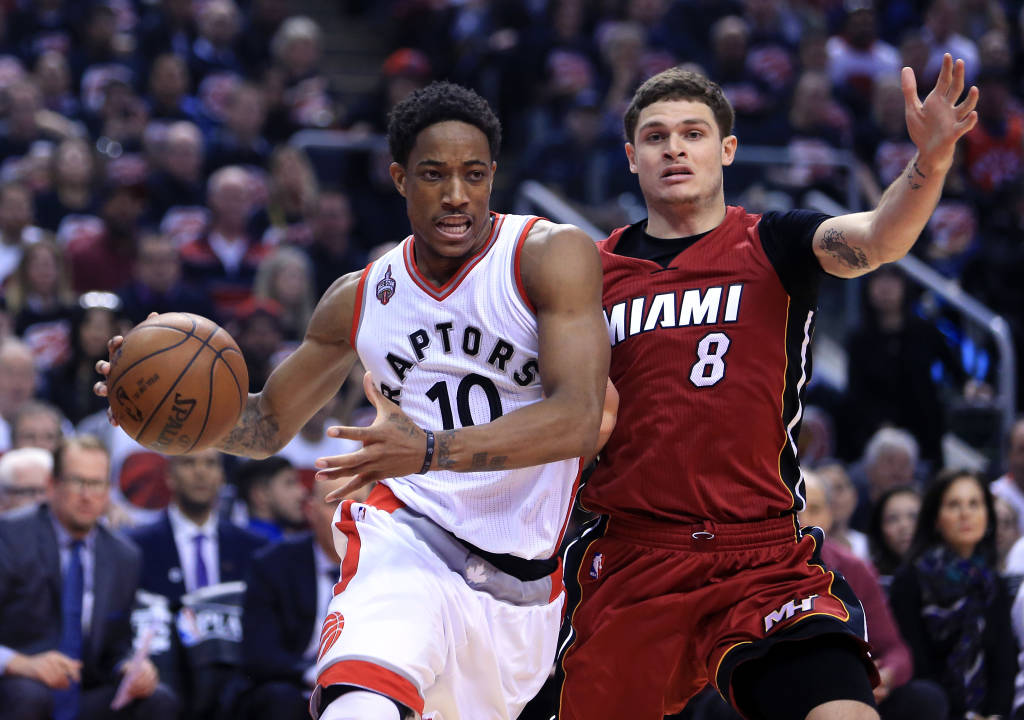 DeRozan marcou 28 pontos (Foto: Vaughn Ridley/AFP)