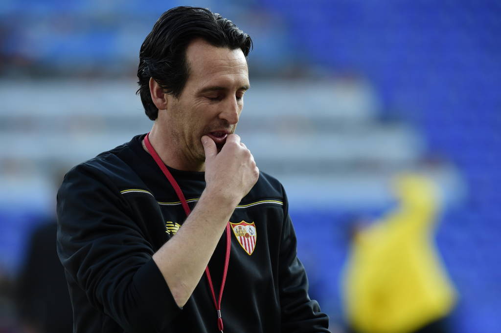 Unai Emery prega atitude positiva para o jogo contra o Liverpool, que definirá o campeão da Liga Europa (Foto: Javier Soriano/AFP)