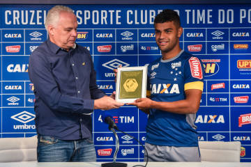 Alisson foi o autor do primeiro gol da história da Primeira Liga (Pedro Vilela/Light Press)