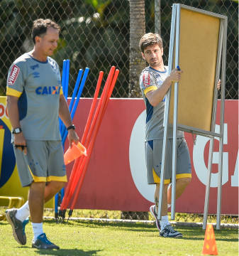 Quadro utilizado pela comissão técnica chamou a atenção (Pedro Vilela/Light Press)