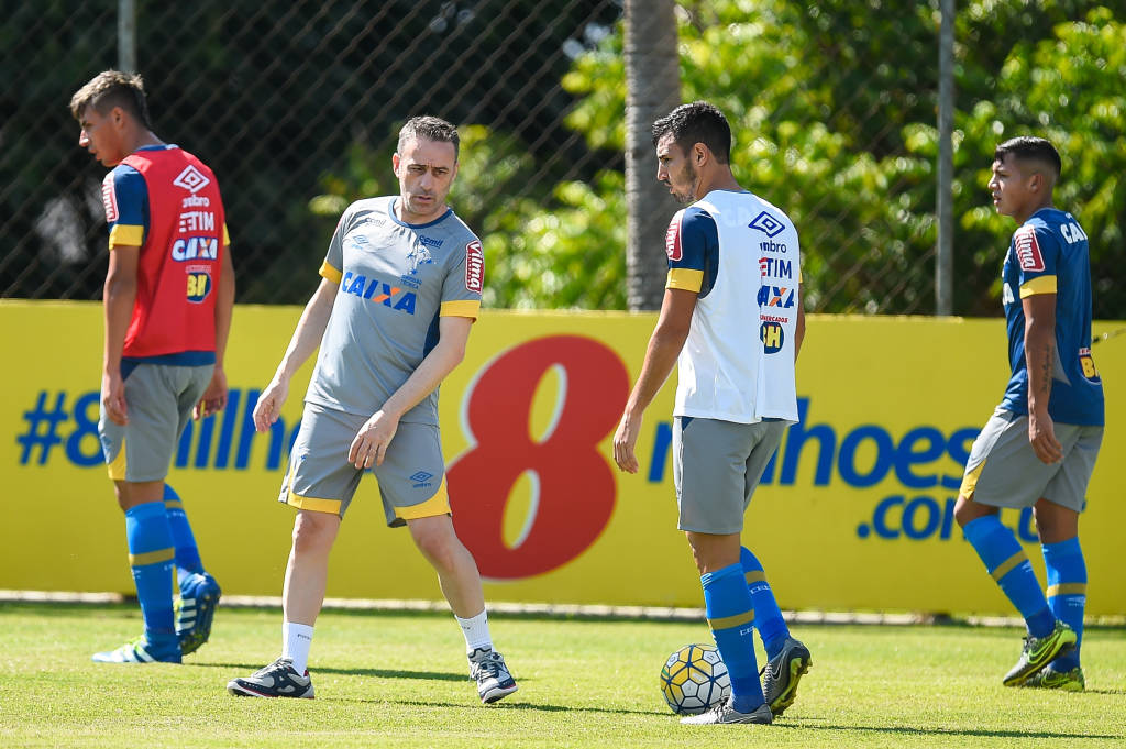 Paulo Bento permitiu que a imprensa acompanhasse apenas parte do treinamento (Pedro Vilela/Light Press)