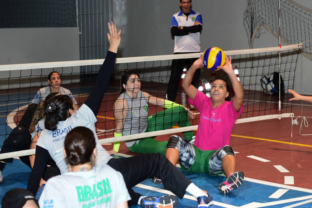 Ouro em Pequim, Fofão vê Seleção feminina como favorita nas Olimpíadas ...