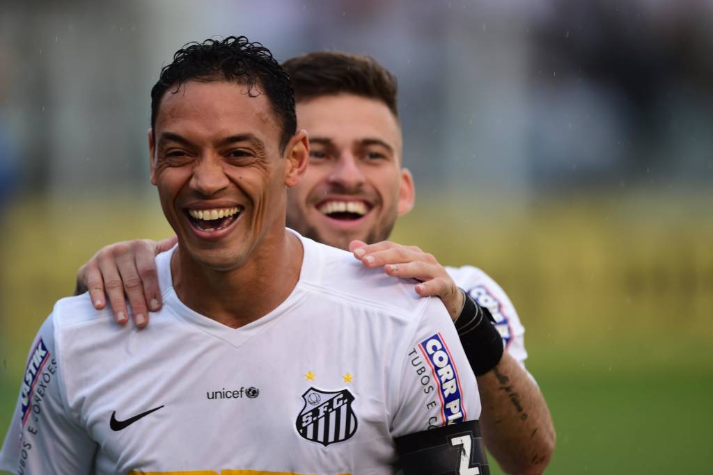 Ricardo Oliveira e Lucas Lima seguem como dúvidas para o jogo de domingo (Foto: Sergio Barzaghi/Gazeta Press)