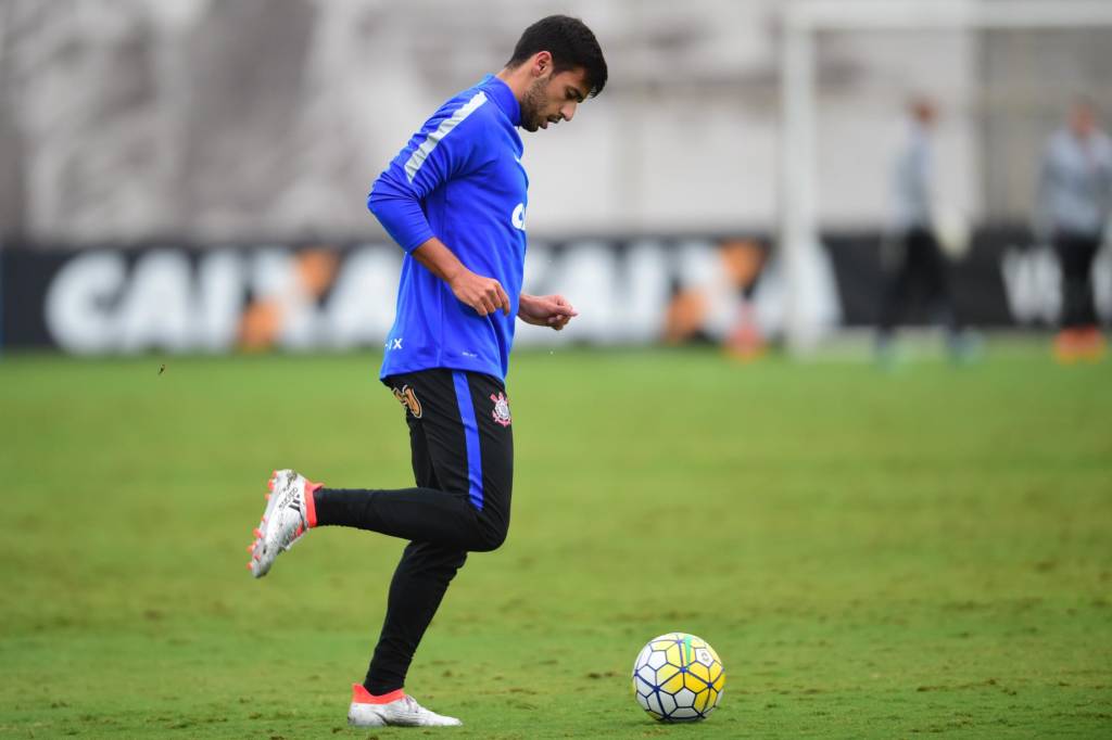 Camacho atuou por apenas 45 minutos pela equipe do Corinthians (Foto: Djalma Vassão/GazetaPress)