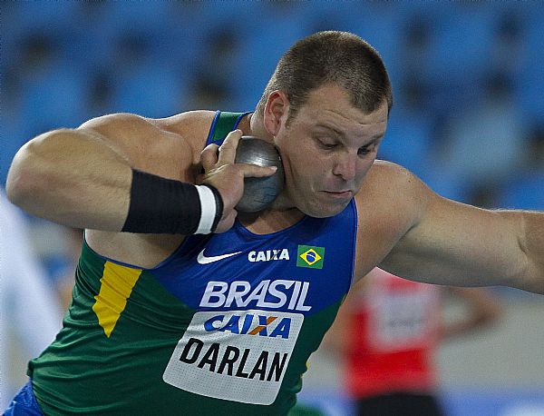 Darlan Romani é o primeiro homem brasileiro a atingir o índice para o Rio 2016 no arremesso de peso (Foto: Washington Alves/CBAt)