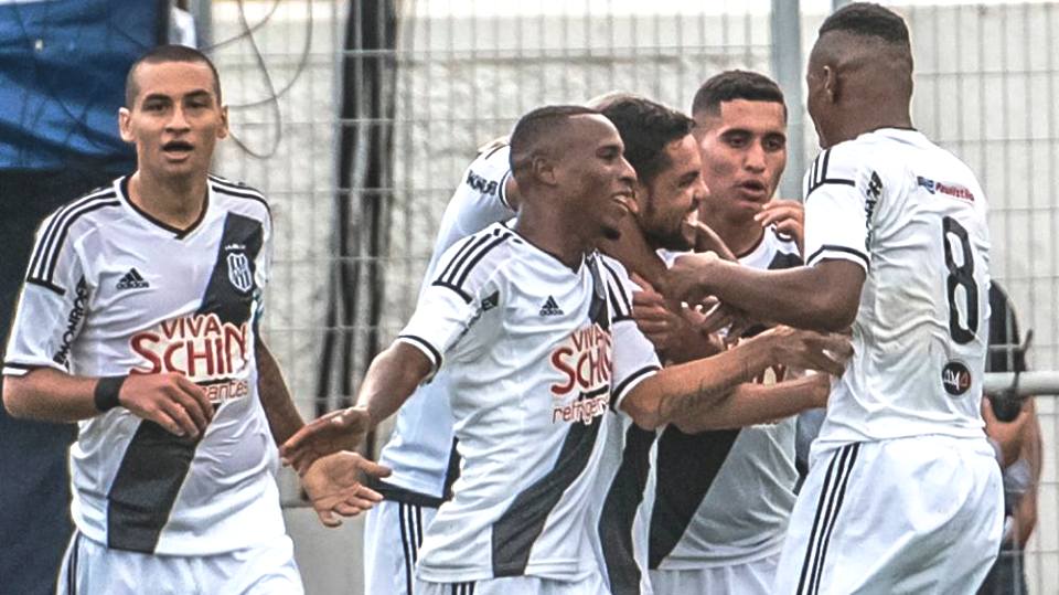 Jogador promissor da Macaca prevê jogo duro com o Timão (Foto: PontePress/ FábioLeoni)