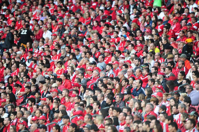 torcedores do Inter acompanharam o jogo no Beira-Rio (Fotos: Ricardo Duarte)