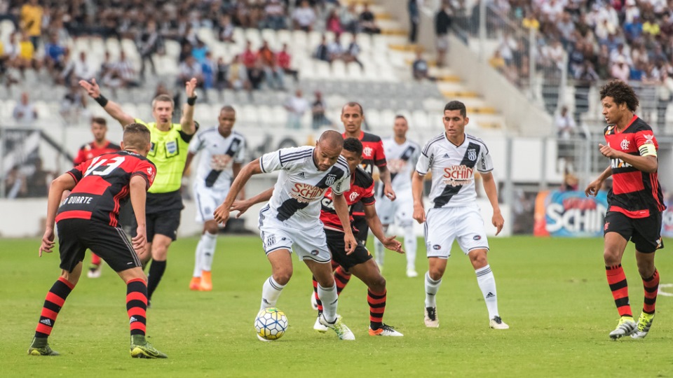 Ponte sofreu a primeira derrota em casa no Brasileirão 2016 (Foto: PontePress/FábioLeoni)