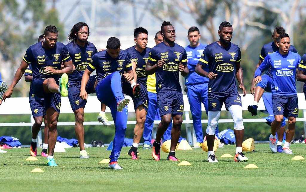 Vice-líder das Eliminatórias para a Copa do Mundo, o Equador promete dar trabalho ao Brasil (Foto: Frederic J.Brown/AFP) 