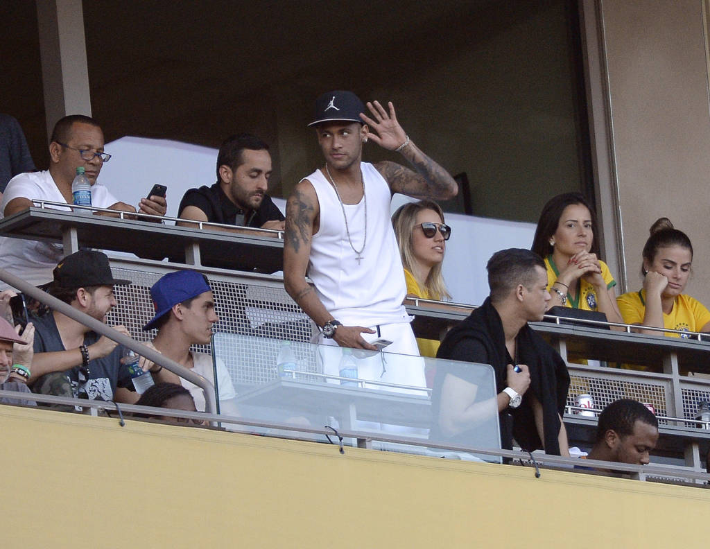 PASADENA CA - JUNE 4: Neymar Jr. #10 of Brazil attends the 2016 Copa America Centenario Group B match between Brazil and Ecuador at the Rose Bowl on June 4, 2016 in Pasadena, California. Kevork Djansezian/Getty Images/AFP