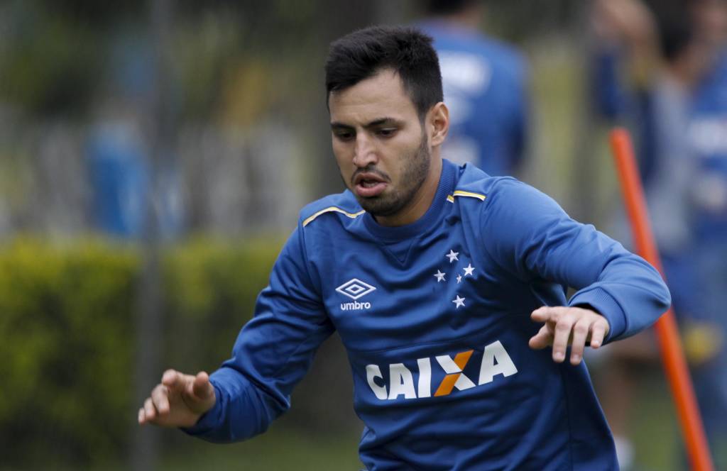 Jogador do Torino, Miño deixará o Cruzeiro para assinar em definitivo pelo Independiente (Washington Alves/Light Press)