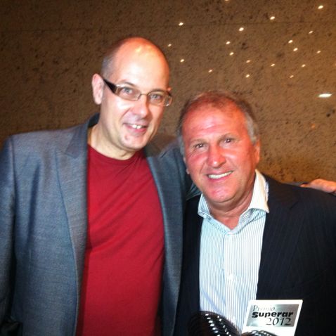 Morten escolheu foto ao lado de Zico para sua conta no Whatsapp (Foto: Reprodução)