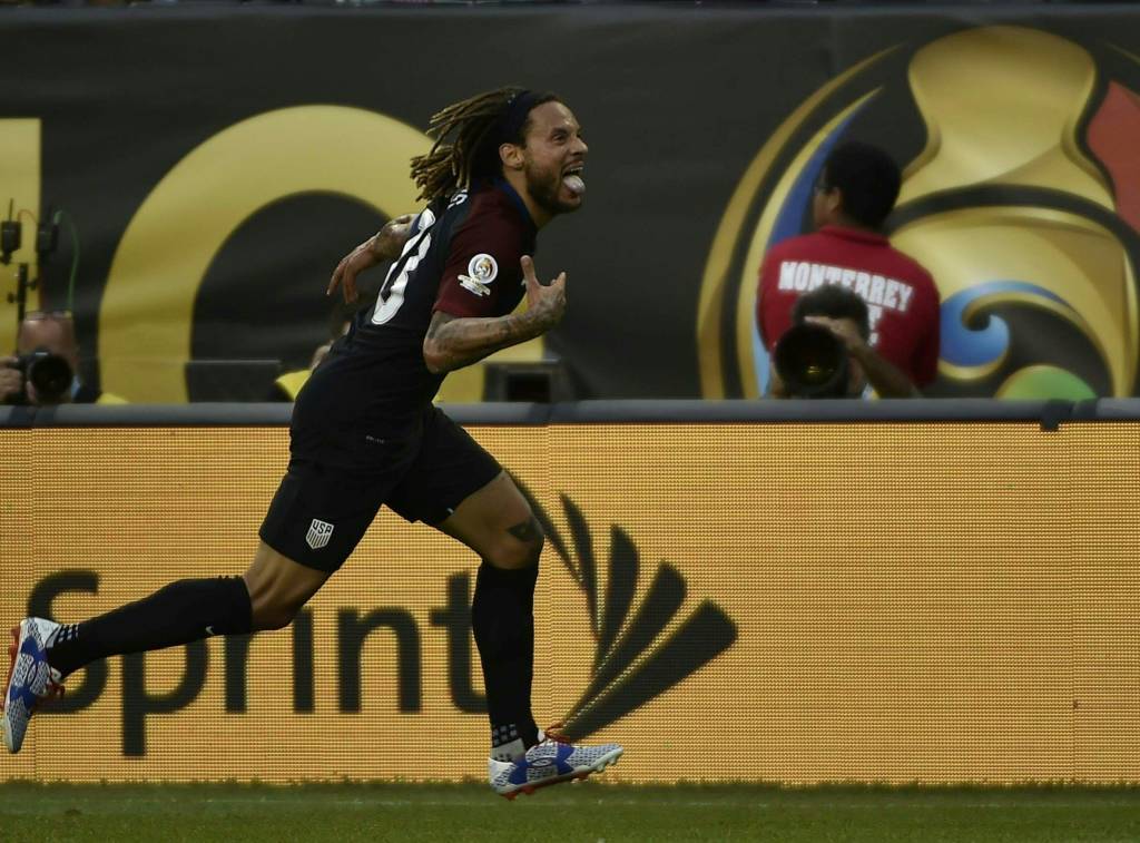USA's Jermaine Jones celebrates after scoring against Costa Rica during the Copa America Centenario football tournament in Chicago, Illinois, United States, on June 7, 2016. / AFP PHOTO / OMAR TORRES / ALTERNATIVE CROPP