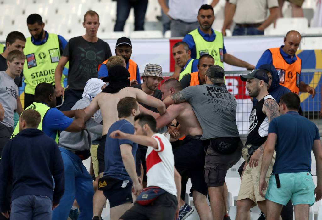 Estádio Vélodrome foi palco de conflitos (Foto: Valery Hache/AFP) 