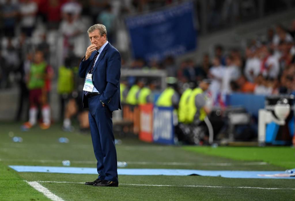 O treinador Roy Hodgson comanda a seleção inglesa desde 2012 (Foto: Paul Ellis/AFP)