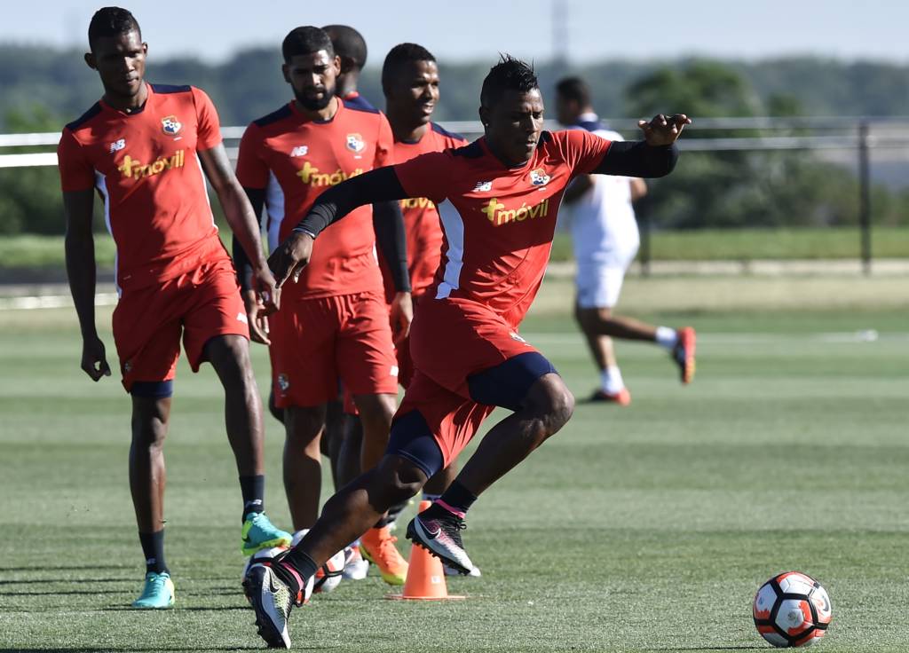 Panamá se prepara para decisão contra o Chile (Foto: Nicholas Kamm/AFP)