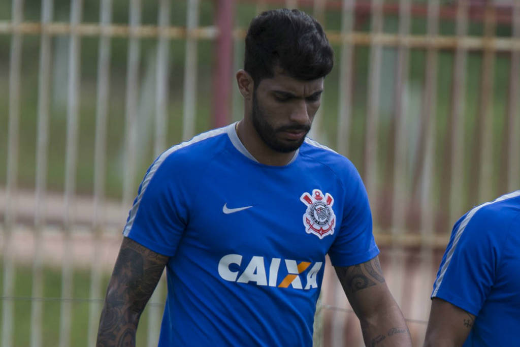 Vilson está fora desde o jogo contra o Fluminense, em Brasília (Foto: Daniel Augusto Jr/Ag. Corinthians)