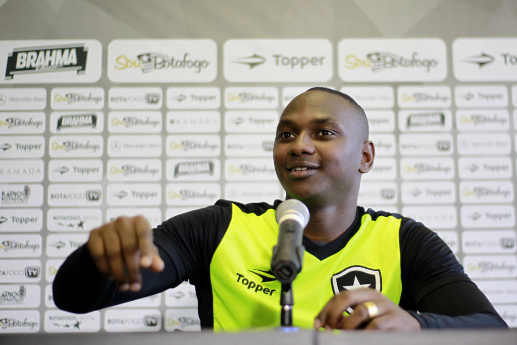 Sassá tem 22 anos (Foto: Vitor Silva/SSPress/Botafogo)