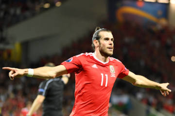 O galês Garath Bale vem conduzindo a seleção na Eurocopa (Foto: PASCAL GUYOT/AFP)