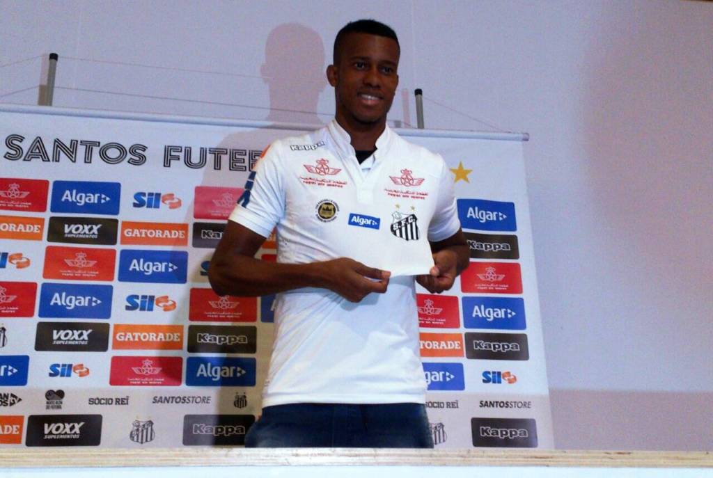 Jonathan Copete está em planas condições físicas para fazer sua estreia já neste domingo (Foto: Tiago Salazar)