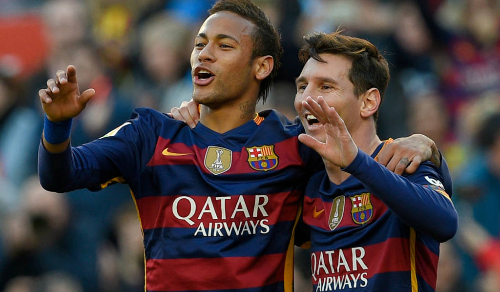 Aniversariante Messi, comenta amizade e habilidade do maior craque brasileiro da atualidade Foto: AFP)