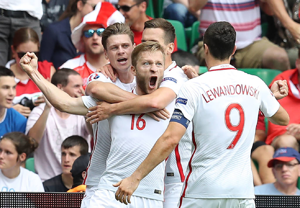 Blaszczykowski marcou o primeiro gol da partida (Foto: Valery Hache/AFP)