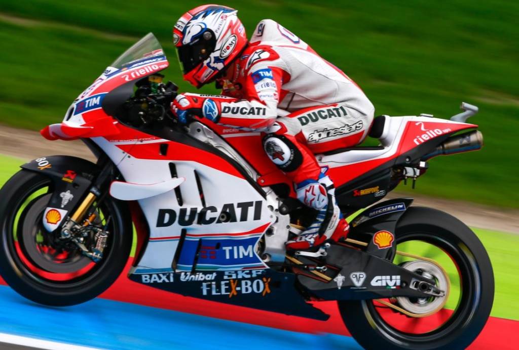 Andrea Dovizioso mostrou ter feito a escolha certa em meio a pista molhada (Foto: MotoGP/Divulgação)