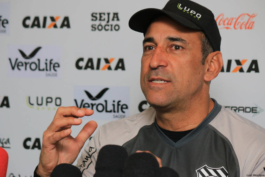 Vinícius Eutrópio lamentou o empate por 0 a 0 com o Coritiba (Foto: Divulgação/Figueirense)