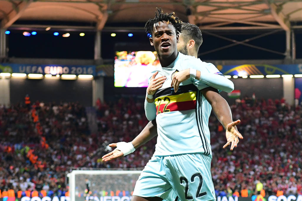 Batshuayi  marcou um dos gols da Bélgica da vitória sobre a Hungria pelas oitavas de final da Euro (Foto: Emmanuel Dunand/AFP)