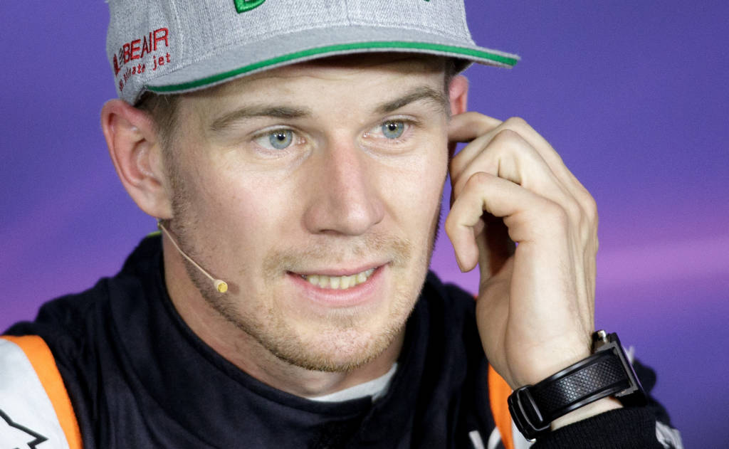 Nico Hulkenberg reconheceu o potencial de Alonso, mas lamentou as escolhas do piloto (Foto: GEORG HOCHMUTH/AFP)