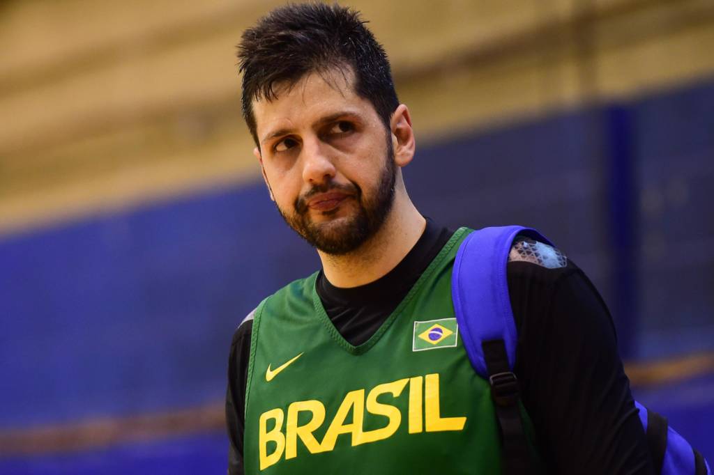 Giovannoni joga na Seleção desde 2002, mas só fez amistosos no Brasil (Foto: Djalma Vassão/Gazeta Press)