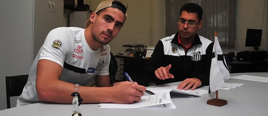 Fabián assinou contrato até 2021 (Foto: Ivan Storti / Santos FC)