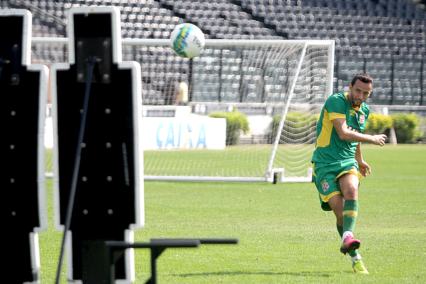 Camisa 10 do Vasco pede que série de derrotas não atrapalhe psicológico vascaíno (Foto: Paulo Fernandes/ CRVG)