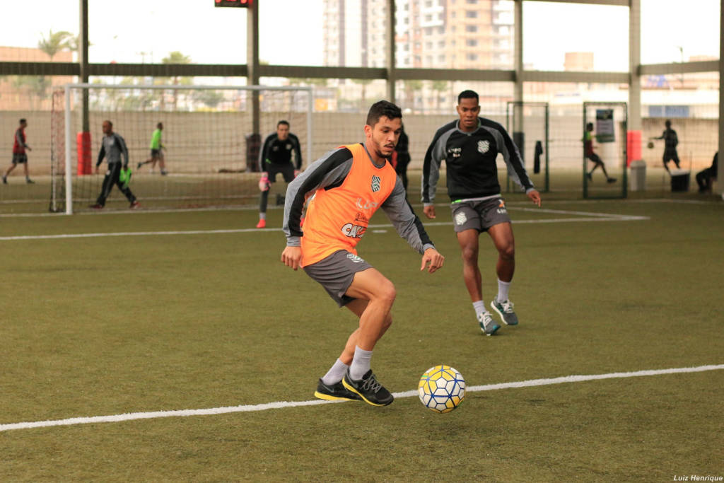 Figueirense precisa vencer para tentar sair do Z4 (Foto: Divulgação/Figueirense)