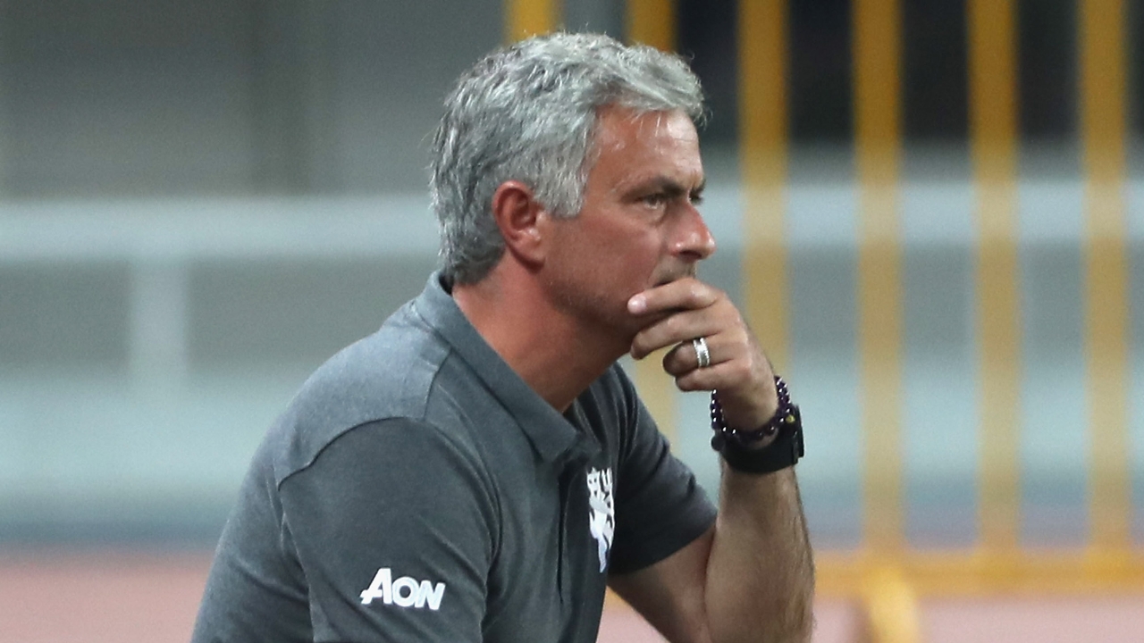 Mourinho revela passar por problemas de adaptação em Manchester