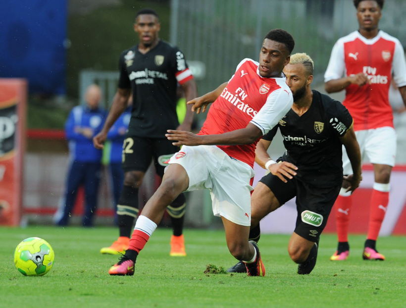 Com um time recheado de jovens, o Arsenal ficou no 1 a 1 com o Lens (Foto: Divulgação/Arsenal)