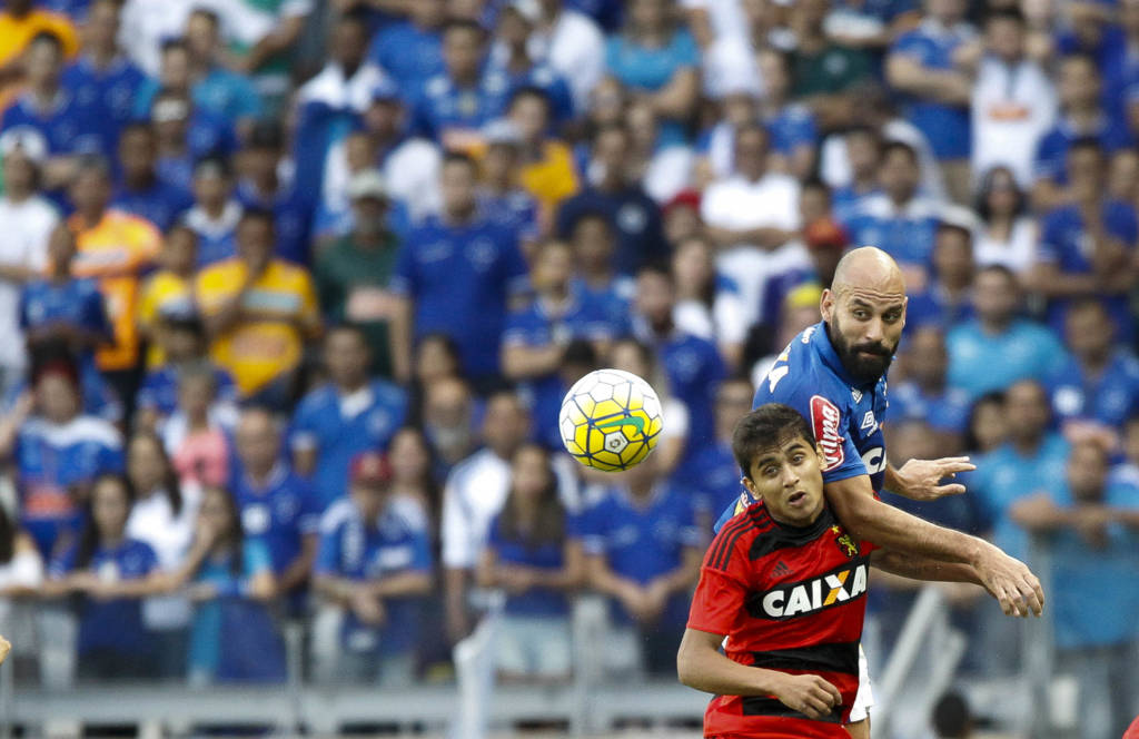 O Cruzeiro não conseguiu furar a defesa do Sport e acabou derrotado por 2 a 0 (Foto: Washington Alves/Light Press/Cruzeiro)