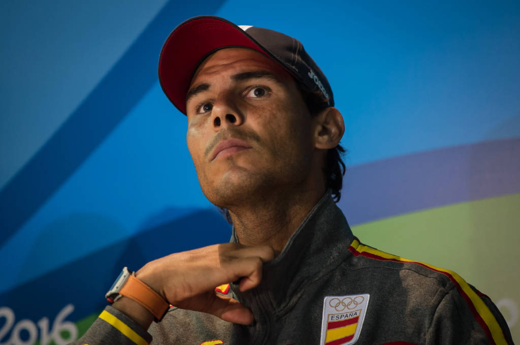 Nadal se recupera de lesão no pulso esquerdo e chegou a ser dúvida para o Rio 2016 (Foto: Ed Jones/AFP)
