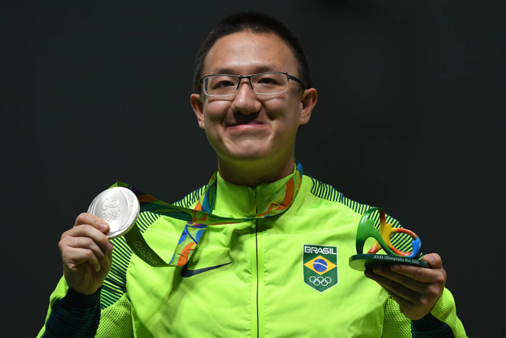 Com a prata, o paulista Felipe Wu conquistou a primeira medalha para o Brasil no Rio 2016 (Foto: Pascal Guyot/AFP)