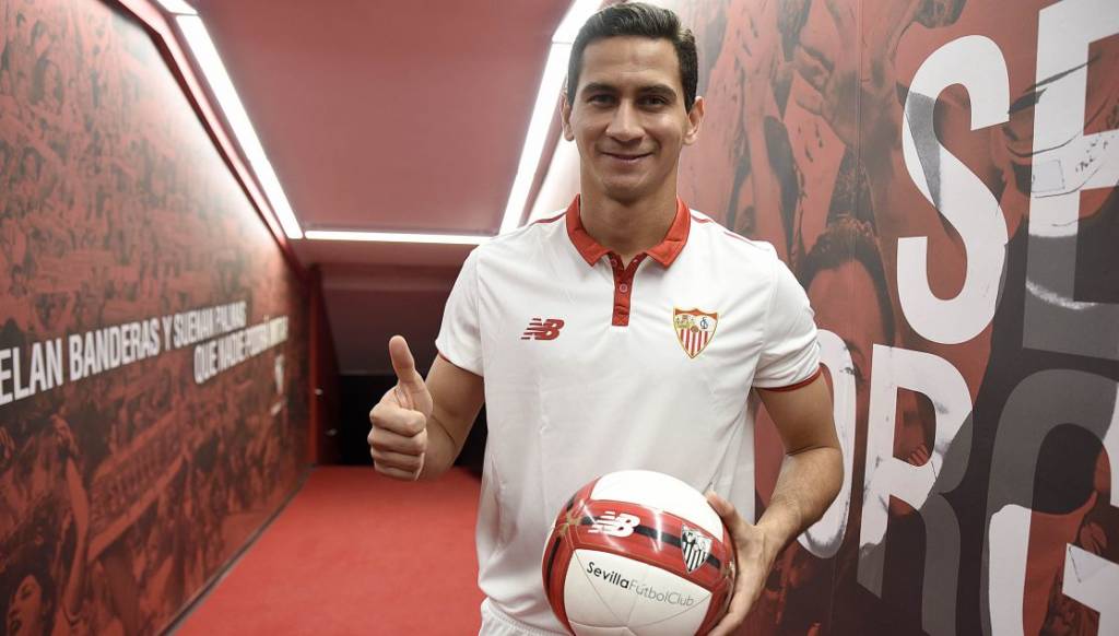 Paulo Henrique Ganso pode fazer sua estreia com o Sevilla nesta terça-feira, diante do Real Madrid (Foto: Divulgação/Sevilla)
