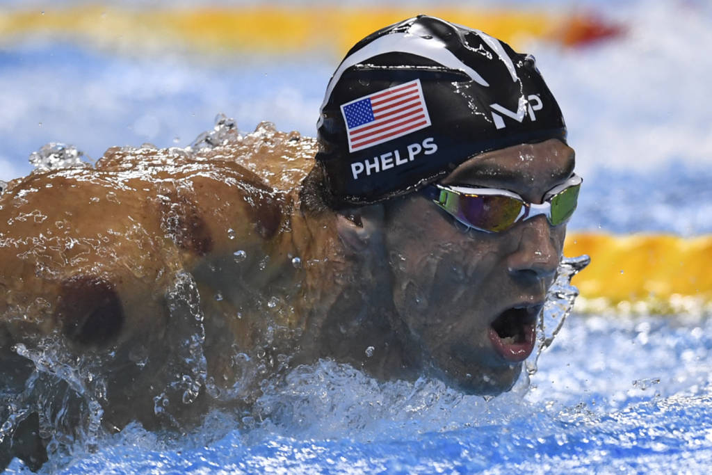 O norte-americano Michael Phelps avançou à final dos 200m borboleta no Rio 2016 (Foto: Christophe Simon/AFP)
