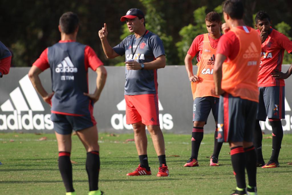 O técnico Zé Ricardo deverá repetir a escalação que entrou em campo contra o Atlético-PR, na última rodada (Foto: Gilvan de Souza/Flamengo)