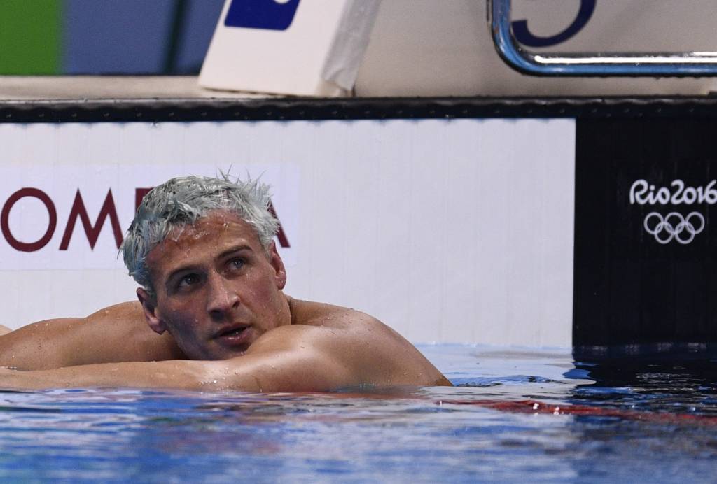 Ryan Lochte foi assaltado na madrugada deste domingo após sair de uma festa junto com Thiago Pereira e outros amigos (Foto: Martin BUREAU/AFP)