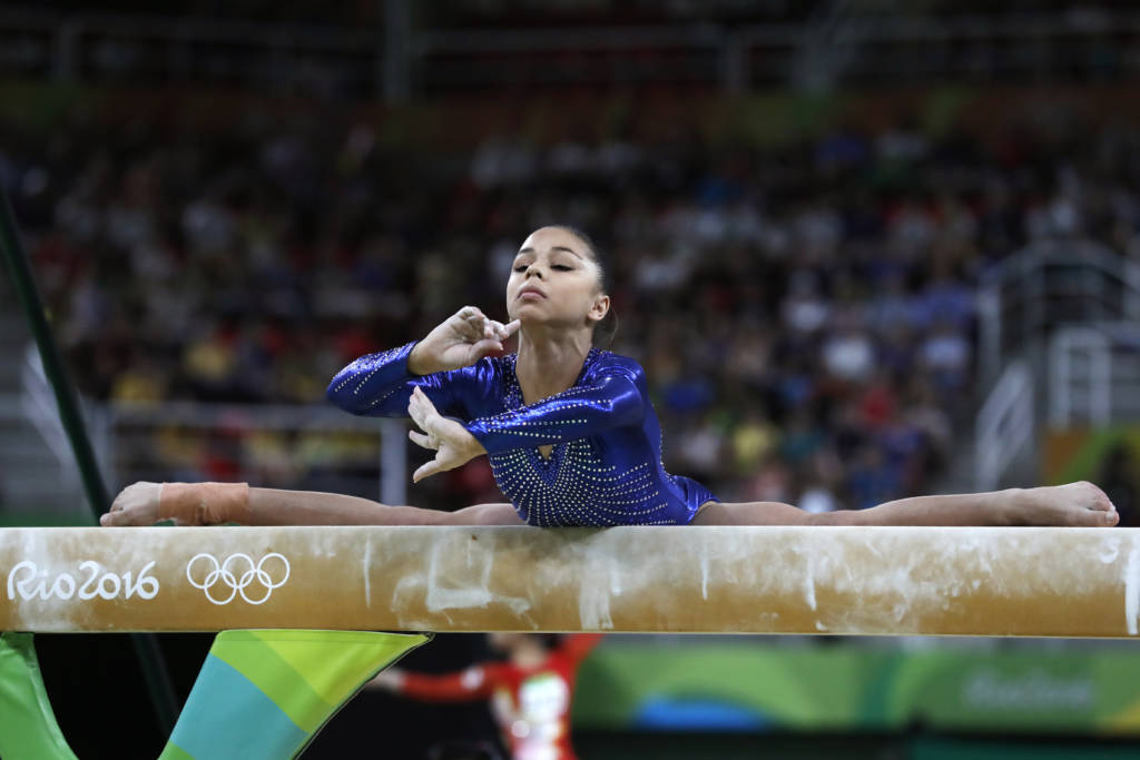 Flávia Saraiva ficou com a quinta colocação na final da trave feminina (Foto: Thomas COEX/AFP)