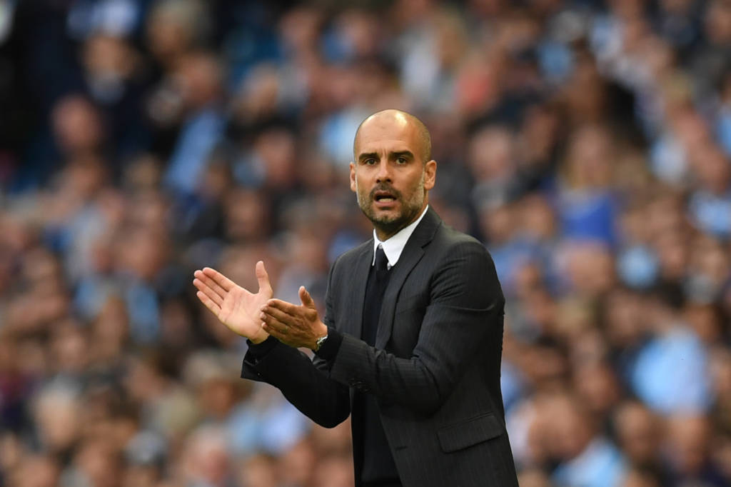 O técnico Pep Guardiola admitiu ter ficado muito satisfeito com o desempenho do City contra o Steaua (Foto: Paul Ellis/AFP)