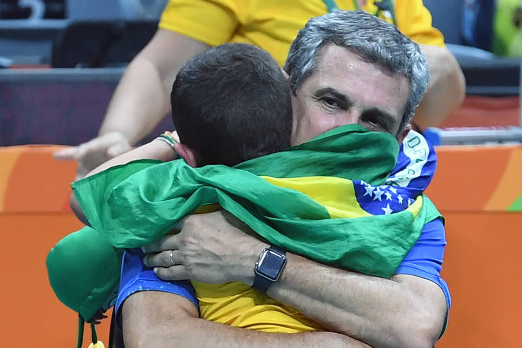 O técnico Zé Roberto admite superioridade chinesa nas quartas de final do Rio 2016 (Foto: Kirill Kudryavtsev/AFP)