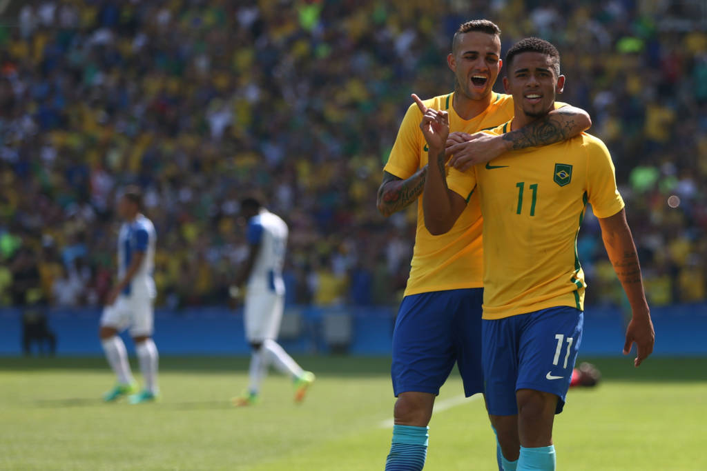 Antes criticado, Gabriel Jesus marcou dois gols no primeiro tempo (foto: Lucas Figueiredo/Mowa Press)